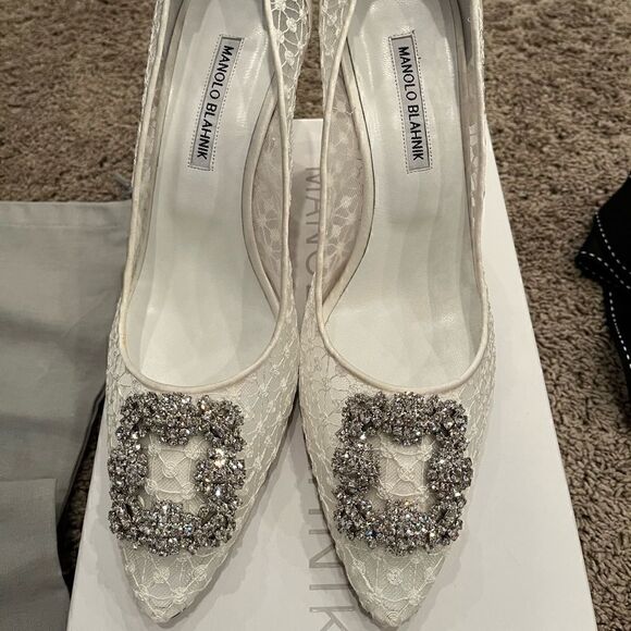NWB Manolo Blahnik Hangisi 41 Lace - Picture 5 of 10